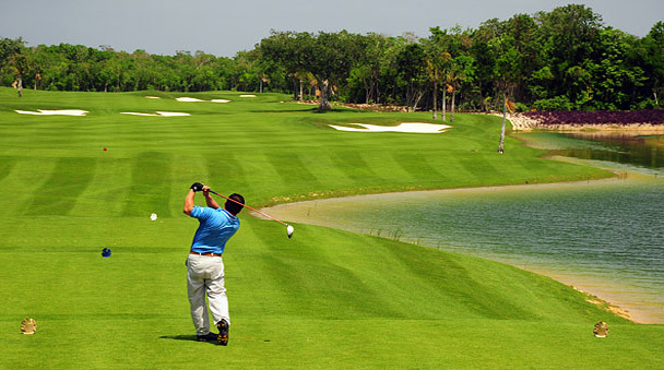 Grand Coral Golf - Riviera Maya Golf Course